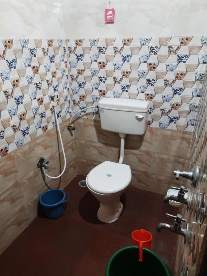 Omkar Beach Resort Малван Екстер'єр фото