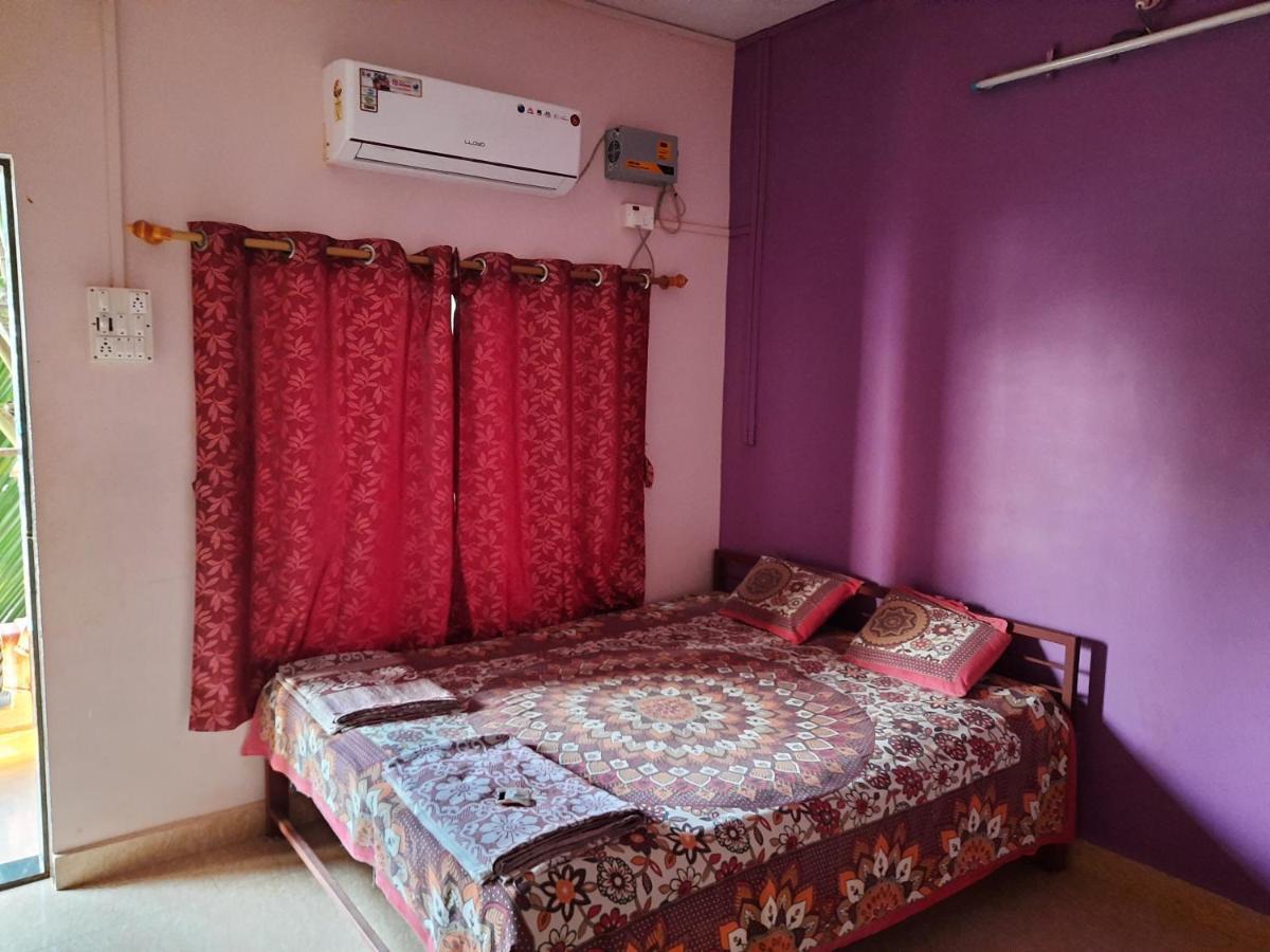 Omkar Beach Resort Малван Екстер'єр фото