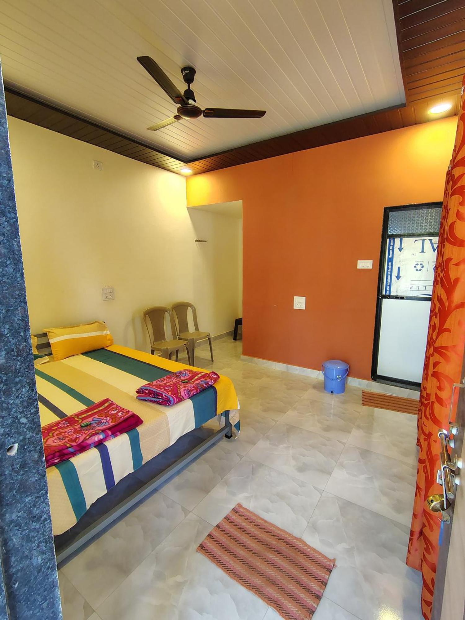 Omkar Beach Resort Малван Екстер'єр фото